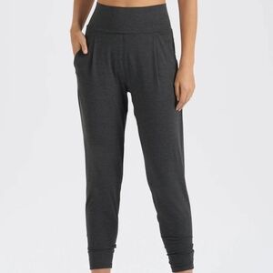 Vuori Lux Joggers Black Harem Pull On Lounge Pants Women's Size Small